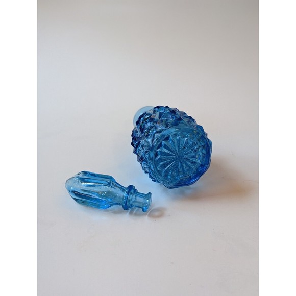 Vintage Peacock Blue Indiana Glass Miniature Cruet with Stopper Apothecary Jar - Picture 7 of 8